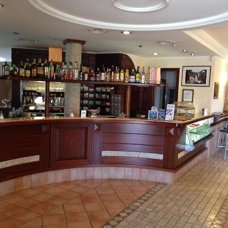La Locanda Del Cavaliere Borgo Montello Bagian luar foto