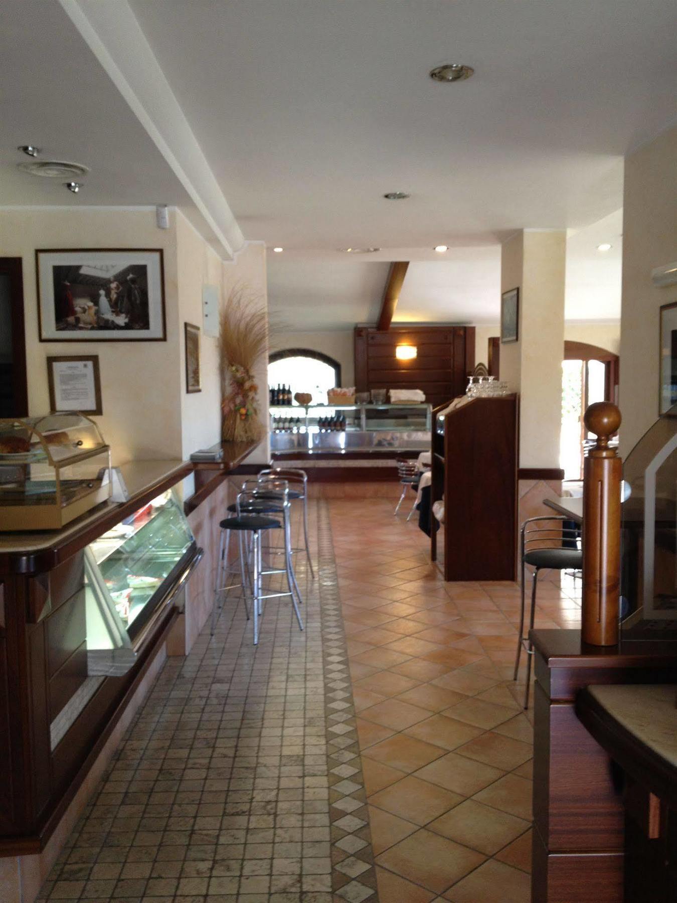 La Locanda Del Cavaliere Borgo Montello Bagian luar foto